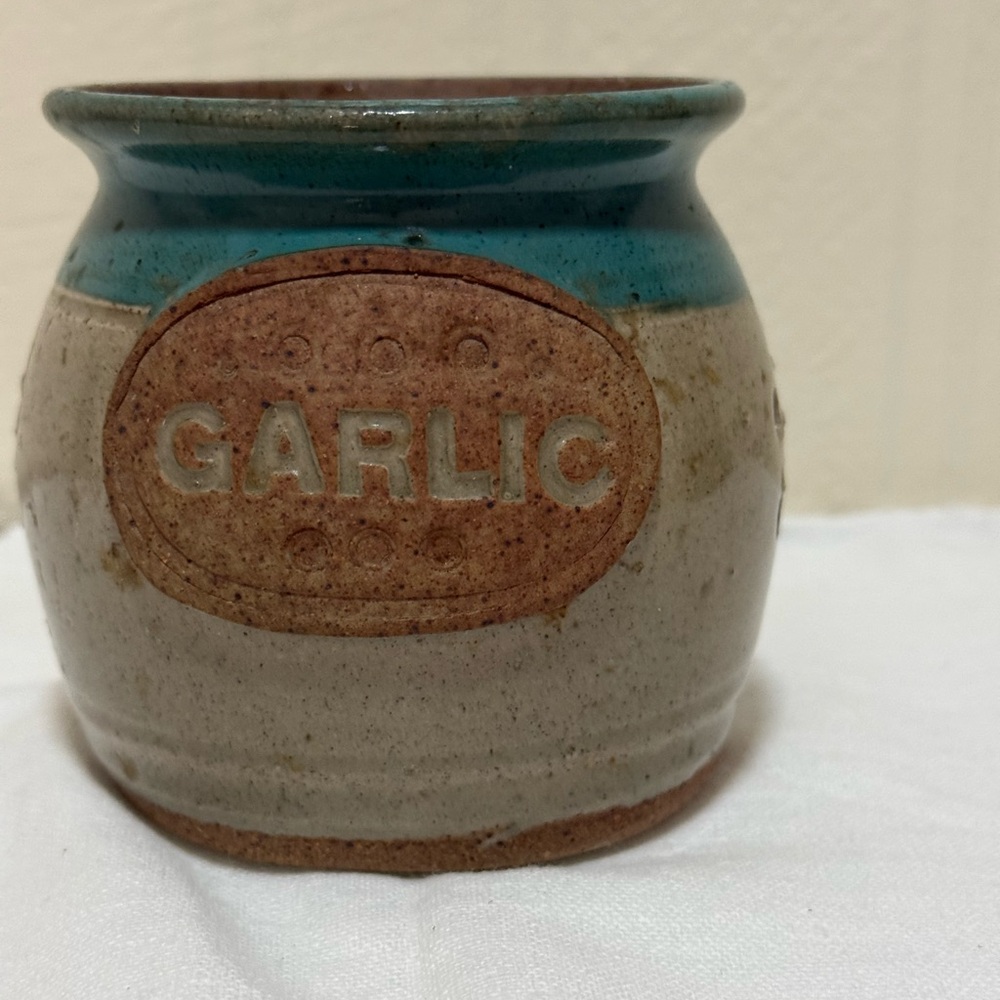 Handmade Garlic Keeper Jar in Teal and‎ Natural